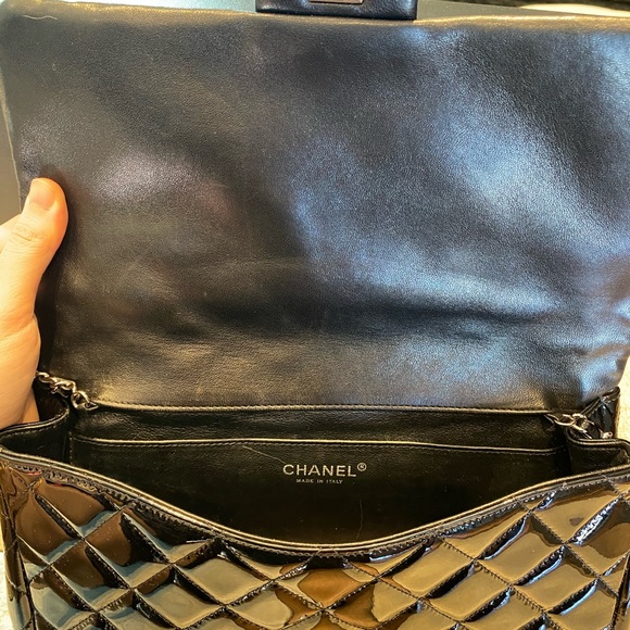 Chanel Quilted Clutch Bag with Chain - Picture 2 of 3